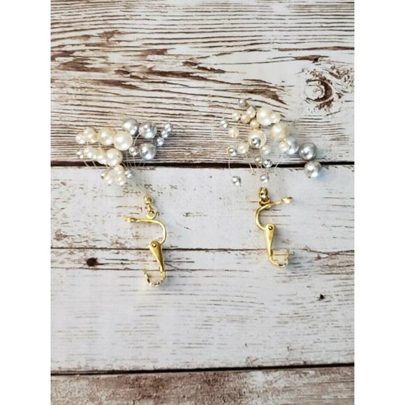 Vintage Clip On Earrings - Two Tone Faux Pearl Dangle Pretty - Picture 3 of 4